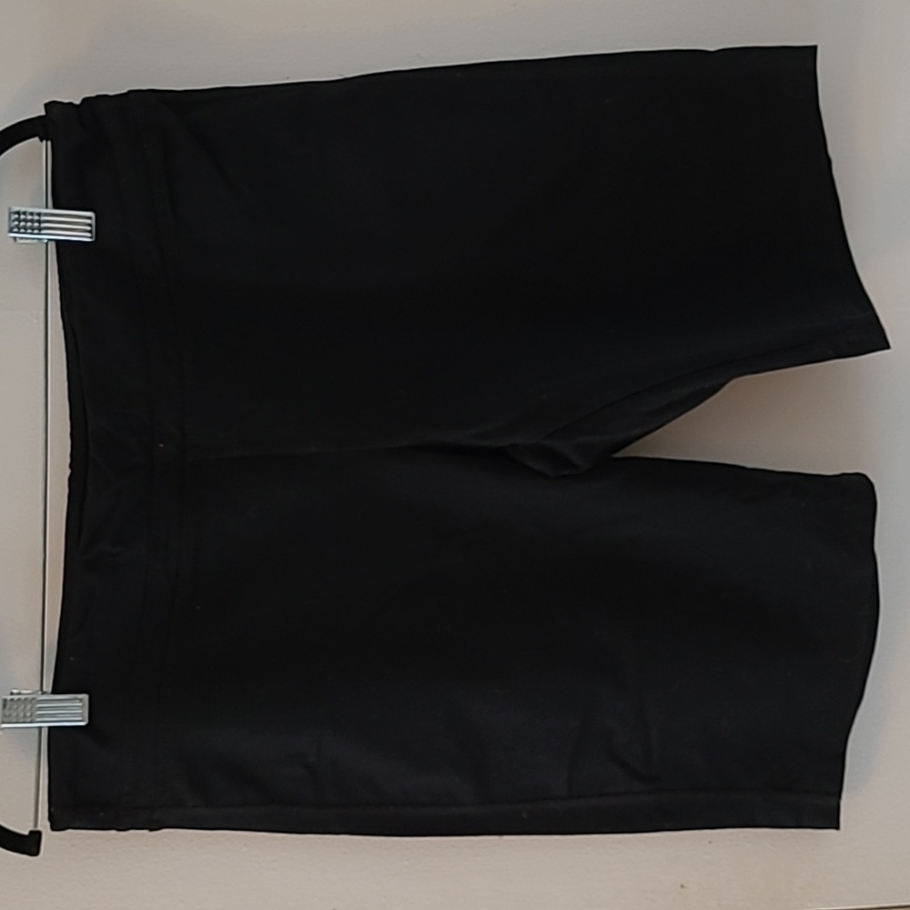 Mid-thigh length shorts - Joe Fresh - Size L